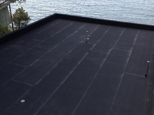 Waterproofing membrane on a roof