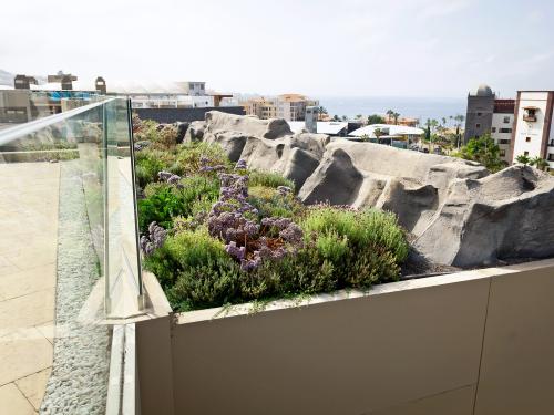 Pitched green roof