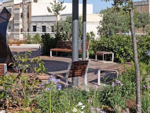Roof garden with sitting area